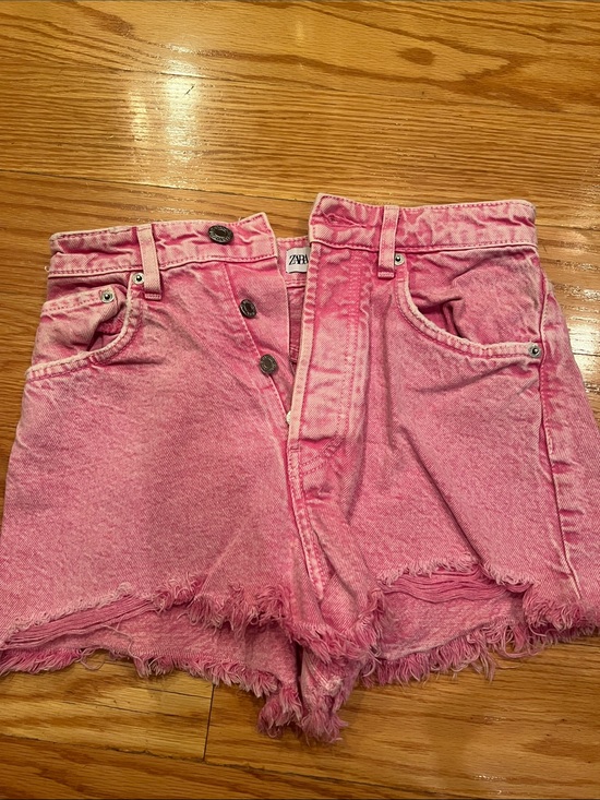 Zara Pants - Zara Bubblegum Pink High-Rise Frayed Denim Shorts